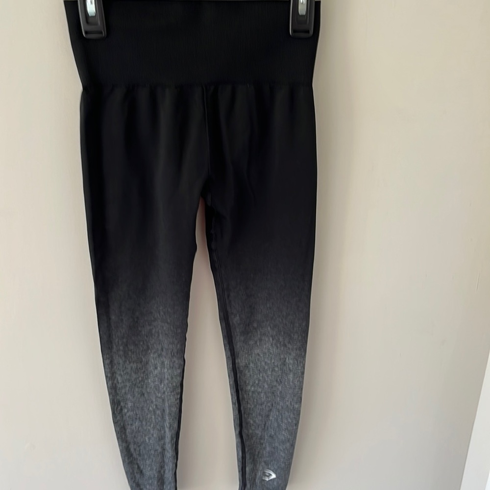 Gymshark, leggings, size XS.